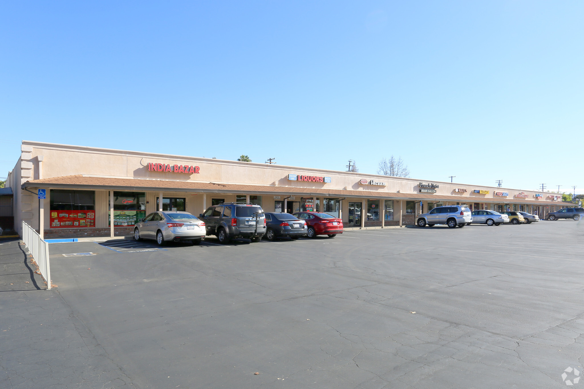 404-426 E Bidwell St, Folsom, CA for lease Building Photo- Image 1 of 2