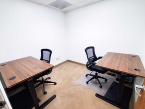 2645 Executive Park Dr, Weston, FL for lease Interior Photo- Image 1 of 1