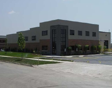 1675 Shanahan Dr, South Elgin, IL for lease Primary Photo- Image 1 of 3