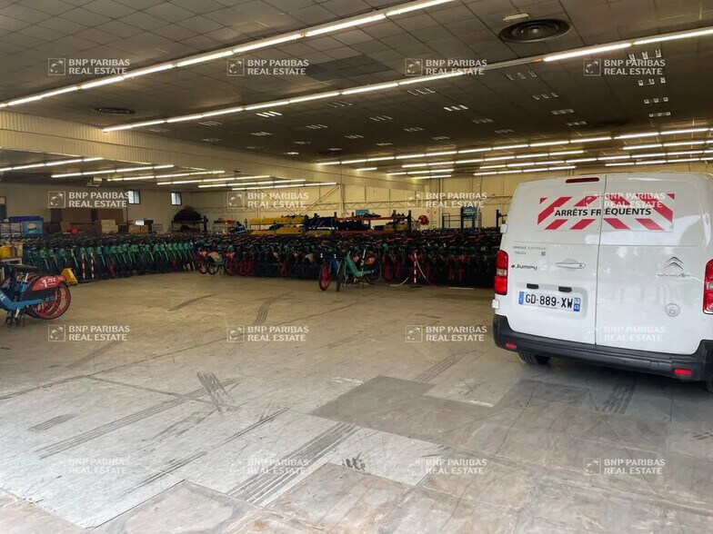 Flex dans Aubervilliers à louer - Photo du bâtiment - Image 3 de 24