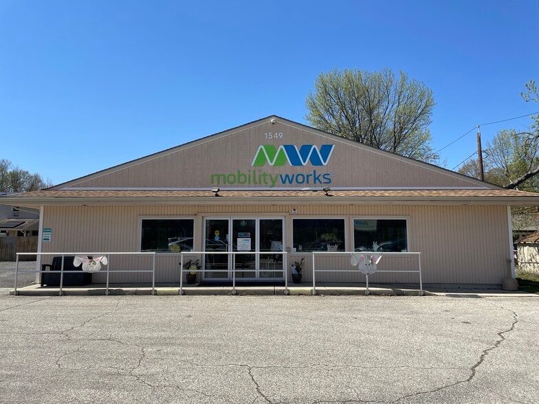 1549 Gateway Blvd, West Deptford, NJ for sale - Building Photo - Image 1 of 3