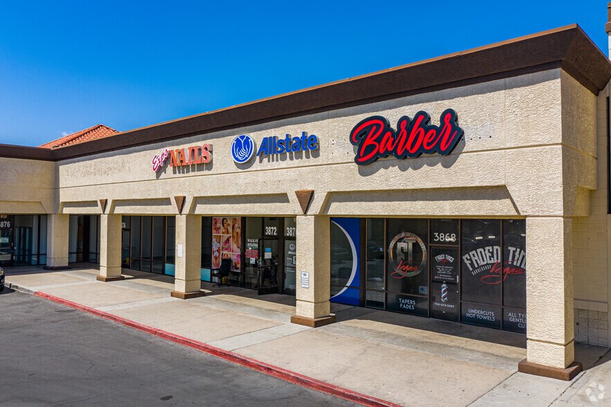 3830-3888 W Sahara Ave, Las Vegas, NV à louer - Photo du bâtiment - Image 2 de 7