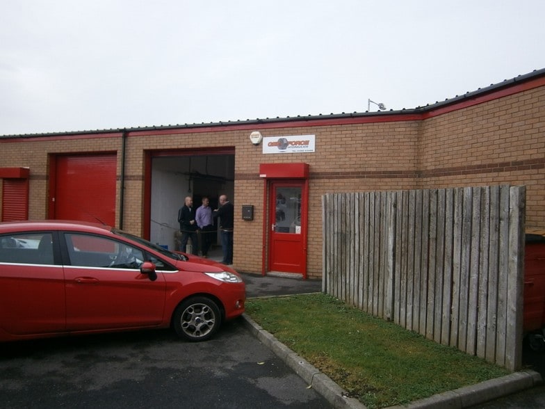 Farrington Ct, Burnley à louer - Photo du bâtiment - Image 3 de 7