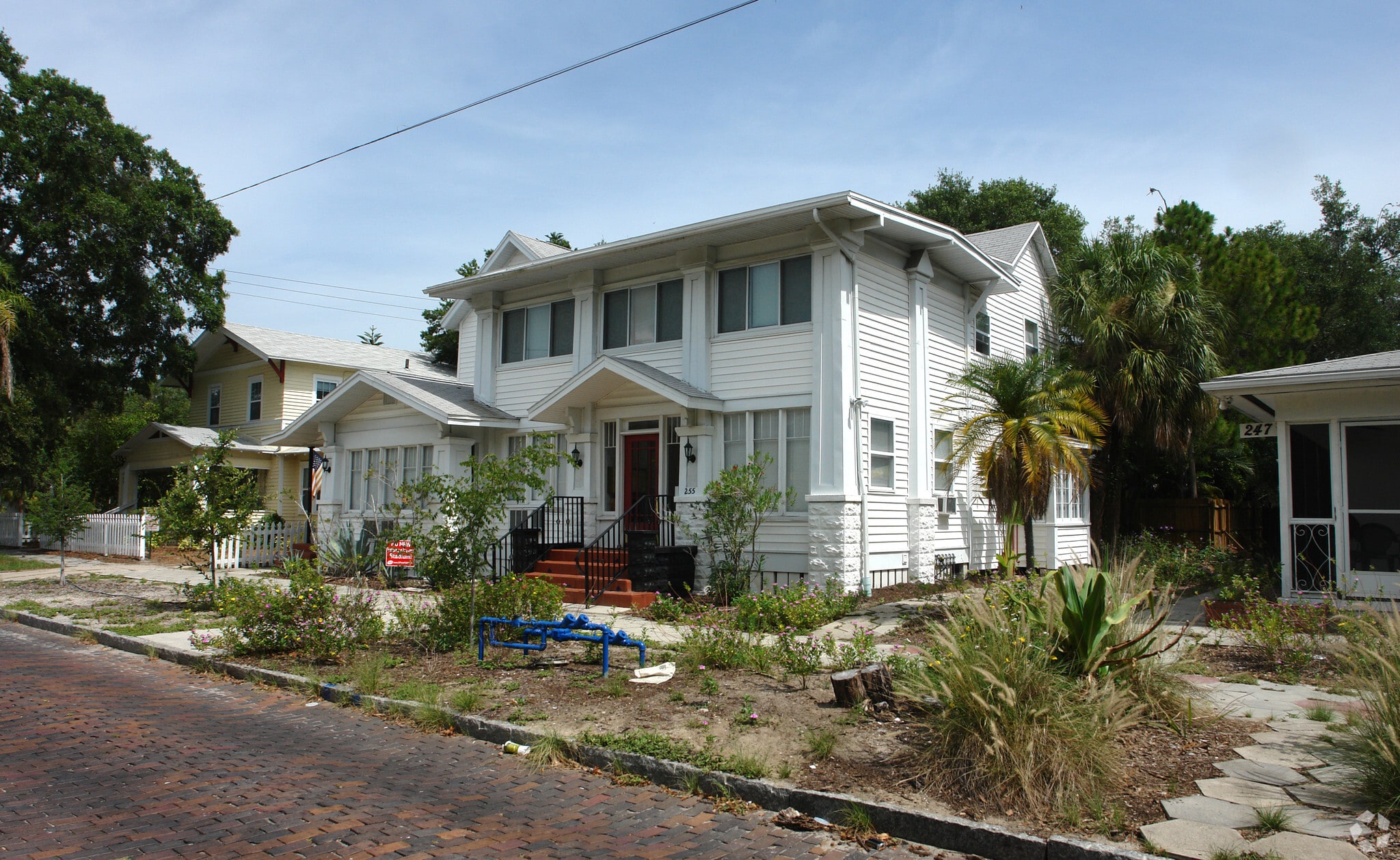 255 6th Ave N, Saint Petersburg, FL for sale Primary Photo- Image 1 of 3