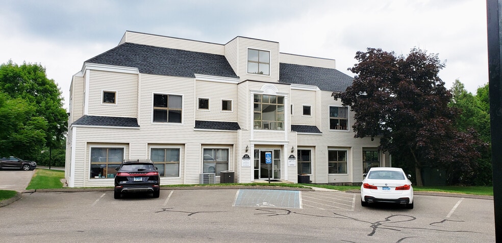 315 Highland Ave, Cheshire, CT for lease - Building Photo - Image 2 of 2