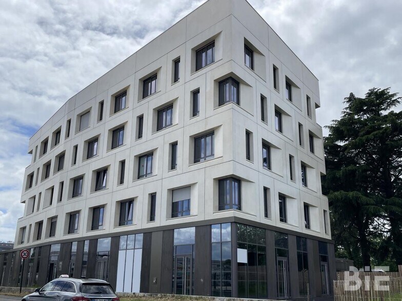 11 Rue Ferdinand Buisson, Bègles à vendre - Photo du bâtiment - Image 2 de 2