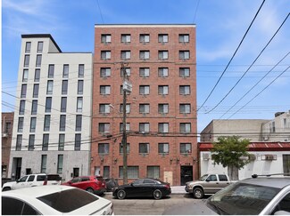 Plus de détails pour 715 E 214th St, Bronx, NY - Multi-résidentiel à vendre