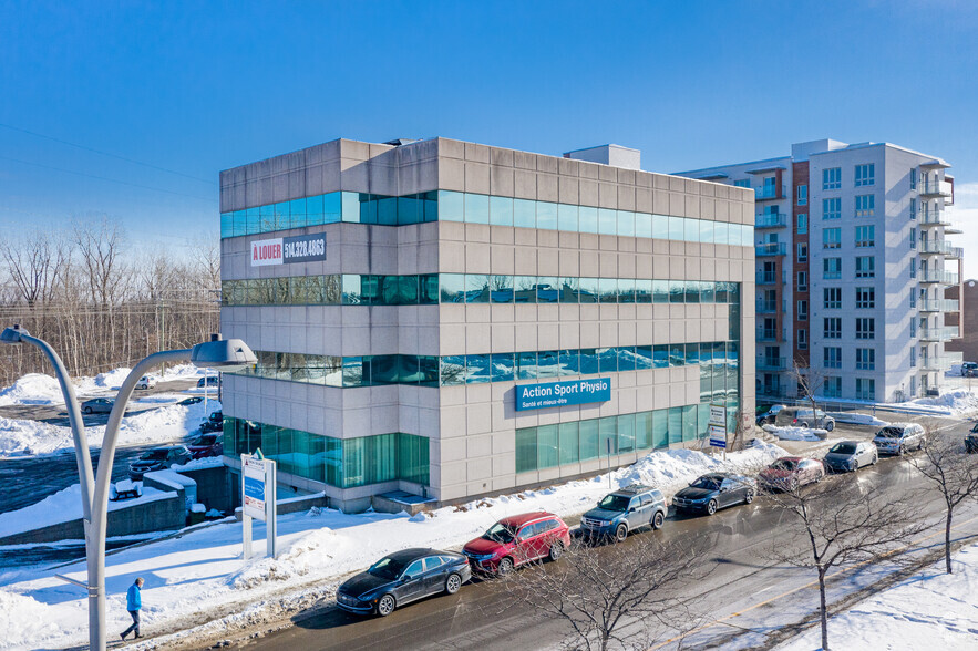 1695 Boul Laval, Laval, QC à louer - Photo du bâtiment - Image 2 de 5