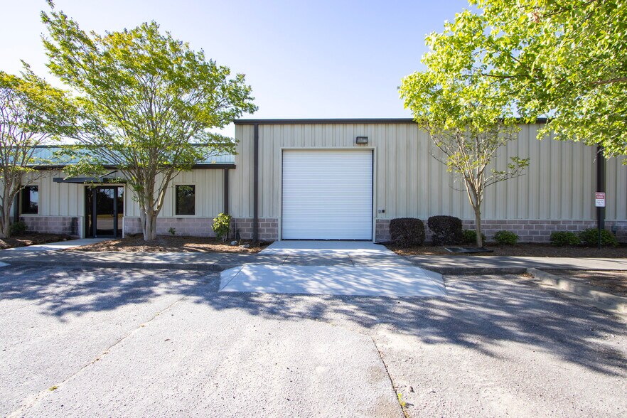 170 Pontiac Business Center Dr, Elgin, SC à louer - Photo du bâtiment - Image 3 de 5