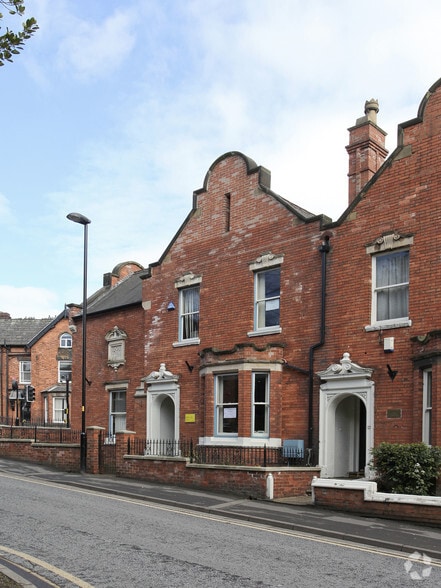 15 Beaumont Fee, Lincoln for sale - Primary Photo - Image 1 of 4