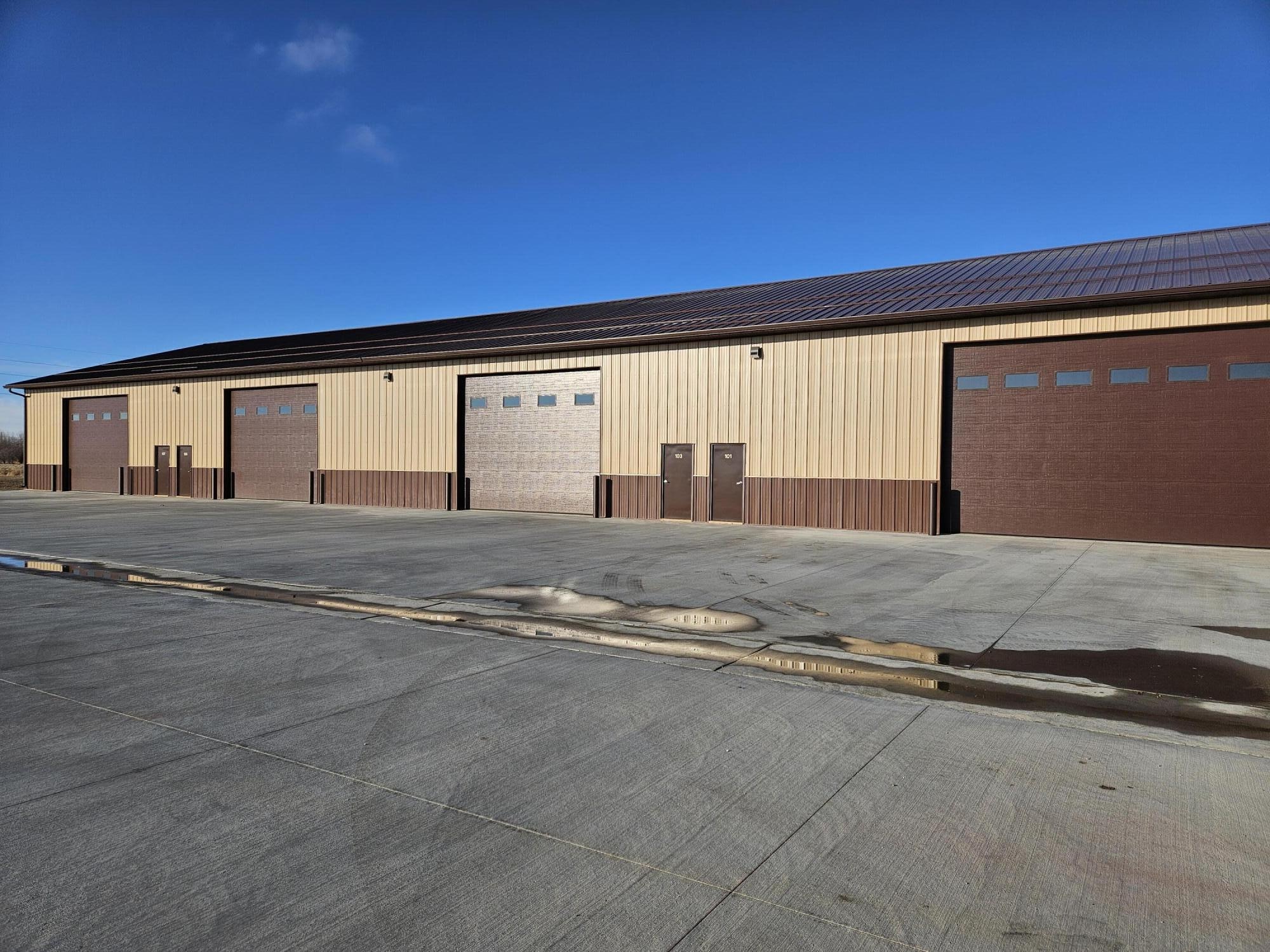 615 Enterprise St N, Aberdeen, SD for lease Building Photo- Image 1 of 5