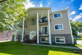 4852 Rue Magloire, Sherbrooke, QC for sale Primary Photo- Image 1 of 1