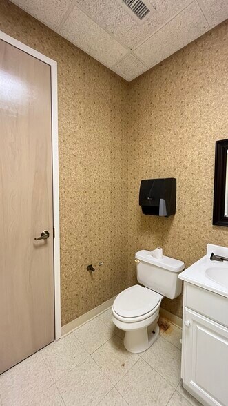 4113 Capitol St, Durham, NC à louer - Photo du bâtiment - Image 3 de 37