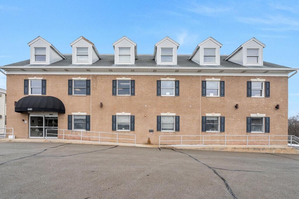 440 Old Hook Rd, Emerson, NJ for sale Primary Photo- Image 1 of 4