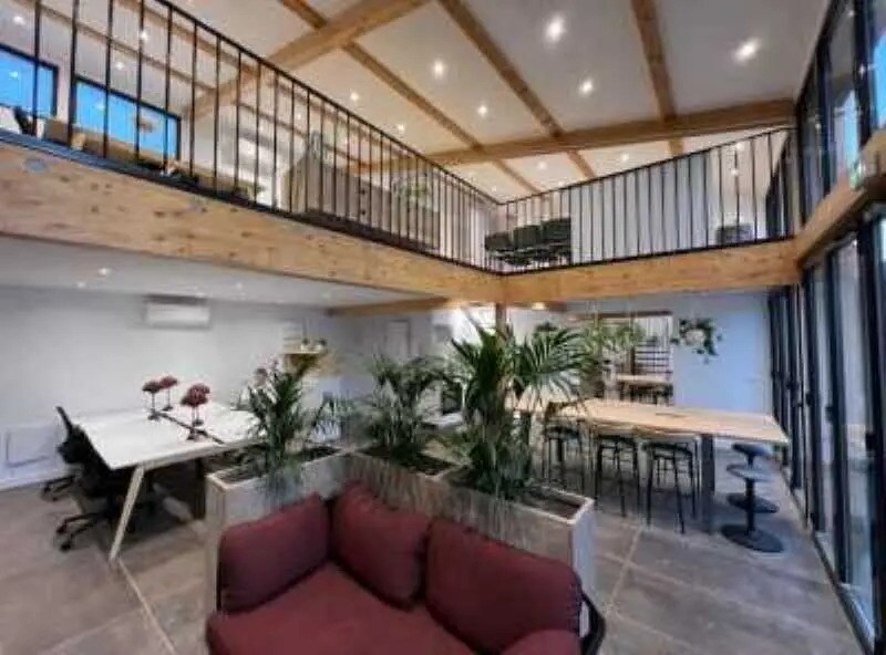 25 Rue Douy Delcupe, Montreuil for lease Interior Photo- Image 1 of 13