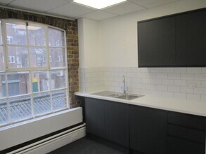 Lynton Rd, London for lease Interior Photo- Image 2 of 3