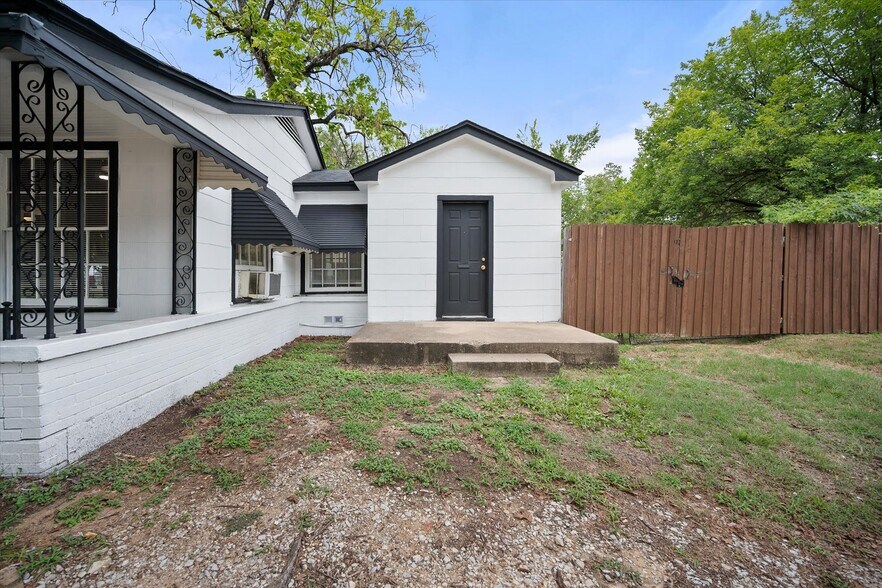 3837 Earl St, Fort Worth, TX à vendre - Photo du bâtiment - Image 2 de 24
