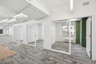 1674 Broadway, New York, NY à louer Photo intérieure- Image 2 de 5