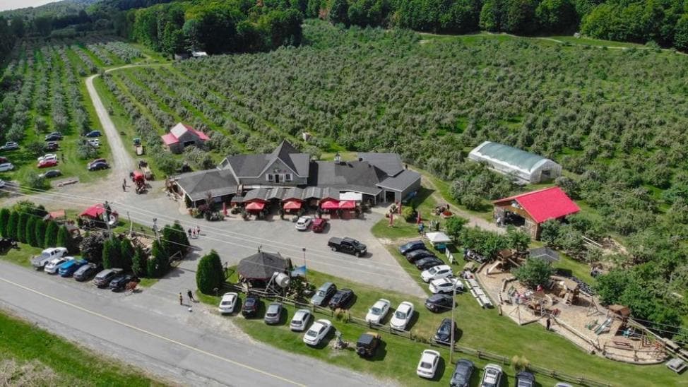 425 St Binette, Saint-joseph-du-lac, QC for sale Building Photo- Image 1 of 1