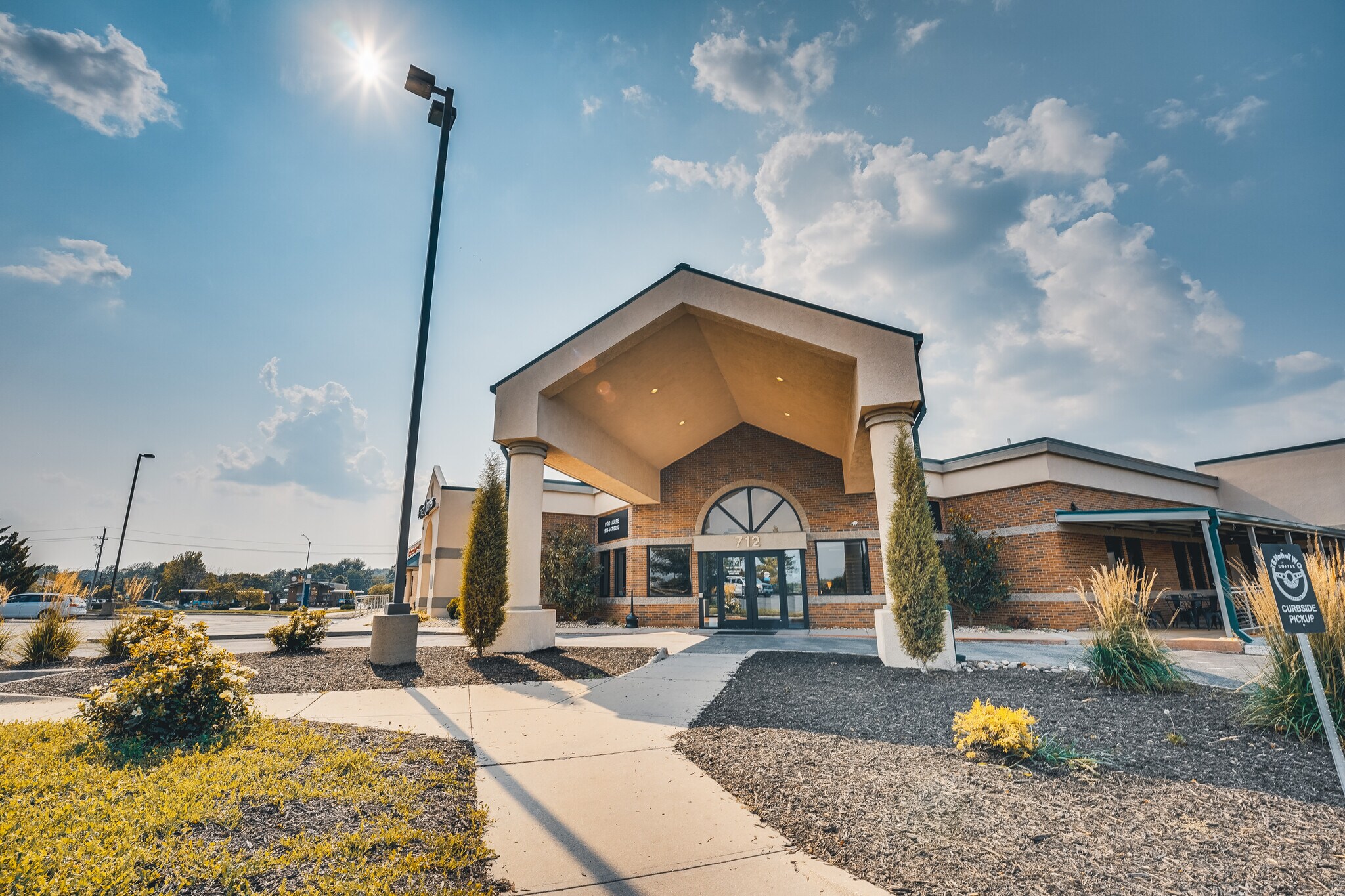 712 1st Terrace Rd, Lansing, KS for sale Building Photo- Image 1 of 1