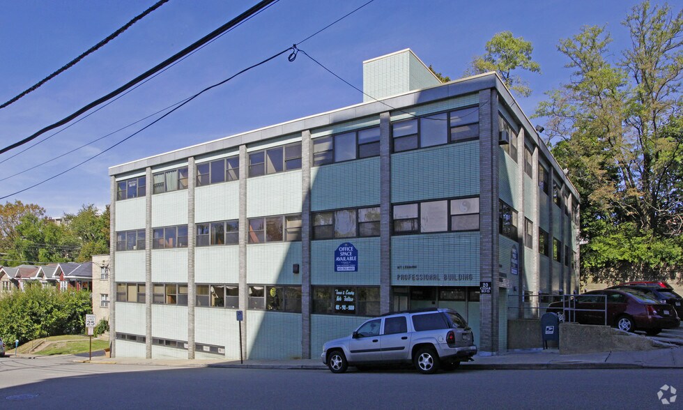 20 Cedar Blvd, Pittsburgh, PA à louer - Photo du bâtiment - Image 2 de 9