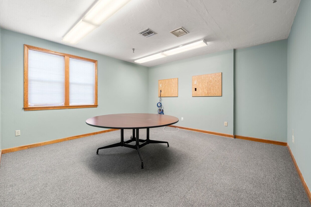 4-6 Barlows Landing Rd, Pocasset, MA 02559 - Unit 15 -  - Interior Photo - Image 1 of 4