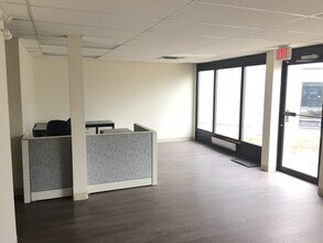 2212 Gladwin Cres, Ottawa, ON à louer Photo intérieure- Image 1 de 8