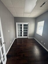 2119 Westmead Dr SW, Decatur, AL à louer Photo intérieure- Image 2 de 5