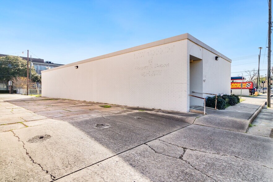 223 S Main St, Opelousas, LA à vendre - Photo du bâtiment - Image 2 de 18