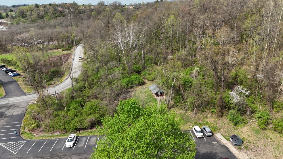 Locust Hill Drive Dr, Cheswick, PA à vendre - Photo du bâtiment - Image 3 de 39