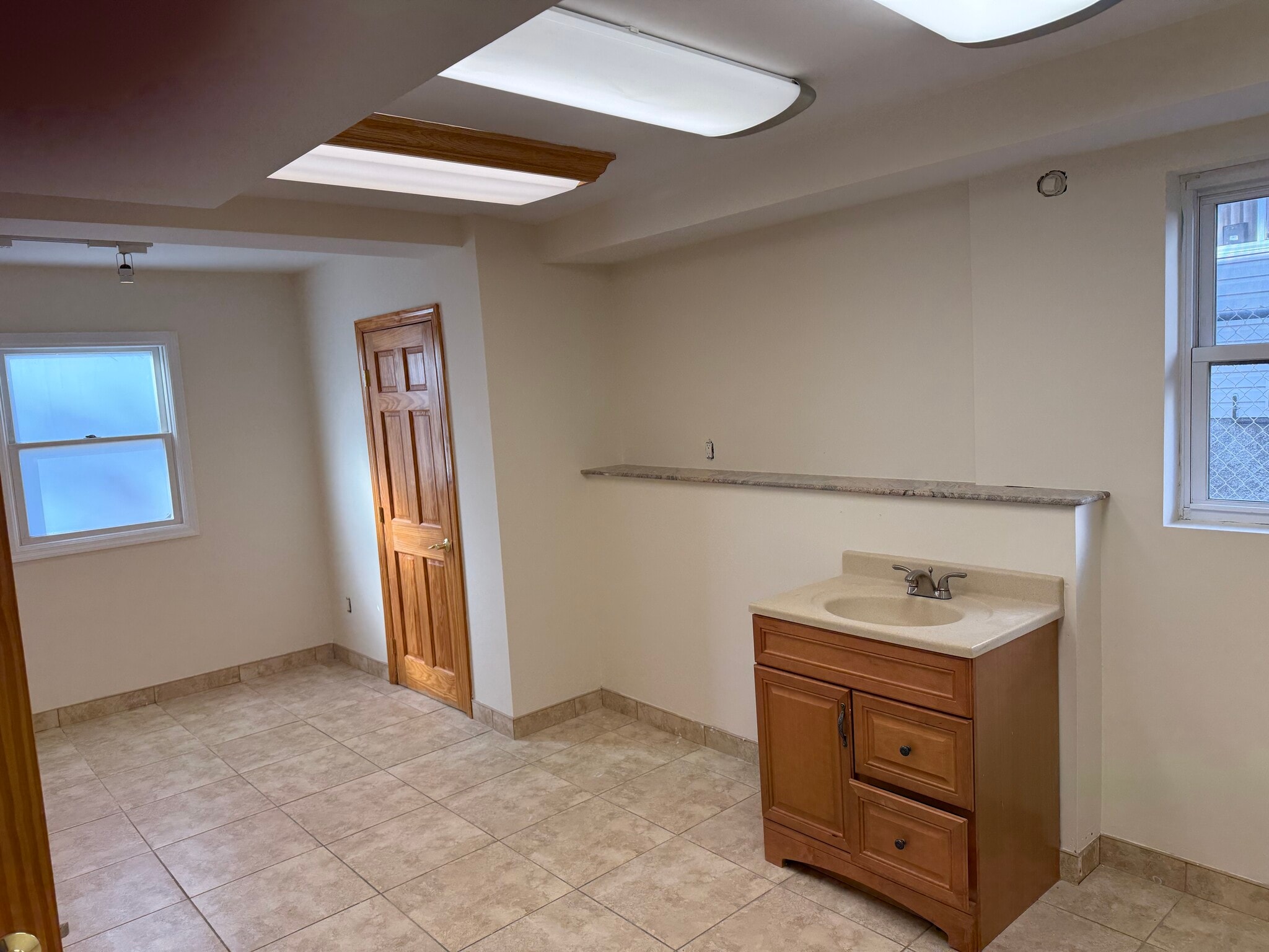 405 Arden Ave, Staten Island, NY for lease Building Photo- Image 1 of 3