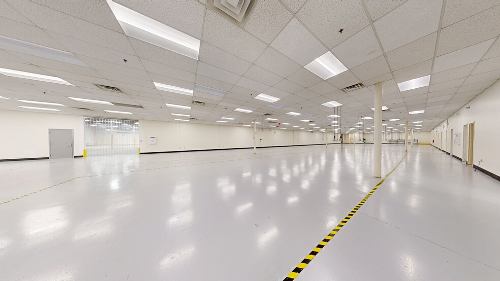 126 Merrimack St, Methuen, MA for lease - Matterport 3D Scan - Image 3 of 14