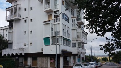 Retail in Cáceres, Cáceres for lease Interior Photo- Image 2 of 6
