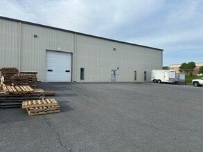 561 Belle, Harrisonburg, VA à louer Photo du bâtiment- Image 2 de 7