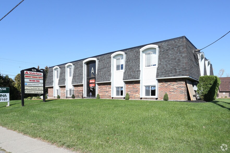 928 French Rd, Cheektowaga, NY for lease - Primary Photo - Image 1 of 3