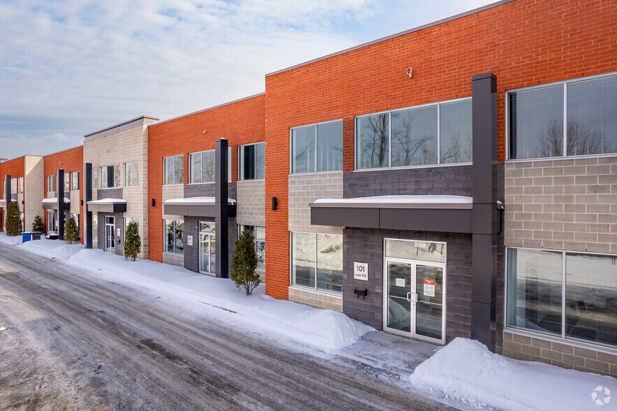 101 Omer-Deserres, Blainville, QC à louer - Photo du bâtiment - Image 3 de 4