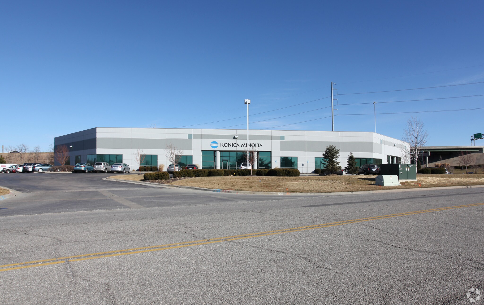 14300-14306 W 105th St, Lenexa, KS for lease Primary Photo- Image 1 of 4