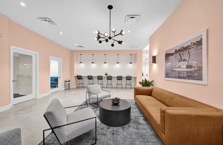 101 NW 8th St, Miami, FL à louer - Photo intérieure - Image 3 de 10