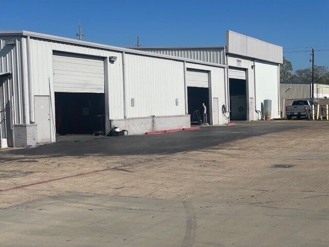 14041 Chrisman Rd, Houston, TX à louer - Photo du bâtiment - Image 3 de 11