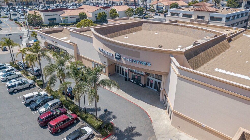 641 Camino de los Mares, San Clemente, CA à louer - Aérien - Image 2 de 9