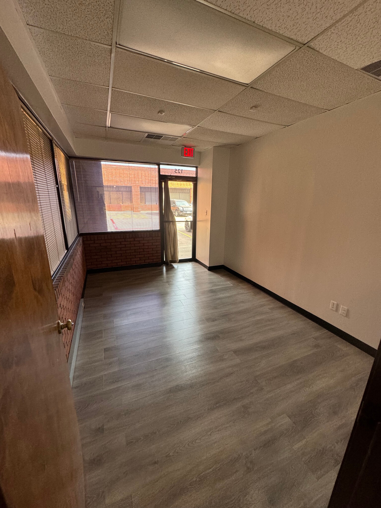 10875 Plano Rd, Dallas, TX à louer Photo intérieure- Image 1 de 9