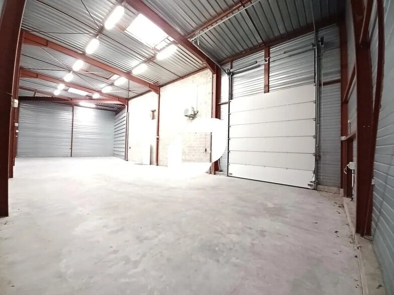 Flex dans Chelles à louer - Photo intérieure - Image 2 de 9