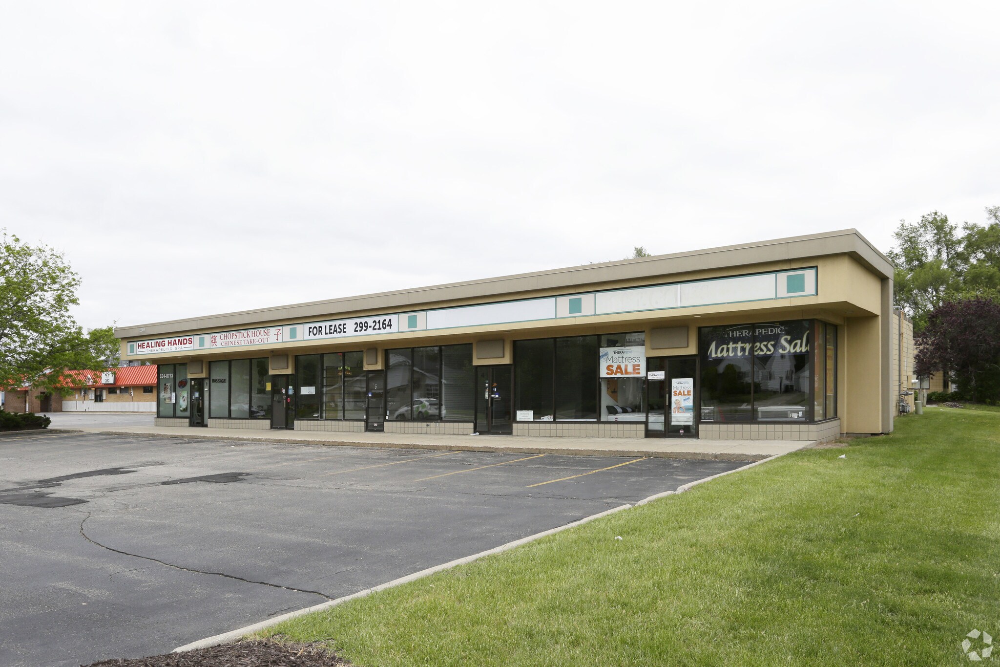 2240 28th St SW, Wyoming, MI for sale Primary Photo- Image 1 of 2