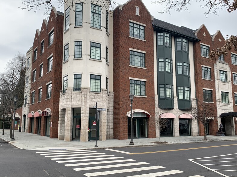 1-100 Christie Pl, Scarsdale, NY for lease - Building Photo - Image 2 of 3