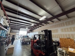 3943 S Interstate 35, New Braunfels, TX à louer Photo intérieure- Image 2 de 4