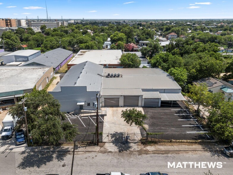 730 Perez Street & 624-628 N Colorado Street $1 52, San Antonio, TX for sale - Building Photo - Image 2 of 4