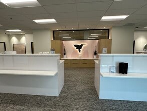 19120 SE 34th St, Vancouver, WA for lease Interior Photo- Image 2 of 4