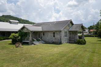 4125 Whites Creek Pike, Whites Creek, TN à louer Photo du bâtiment- Image 2 de 6