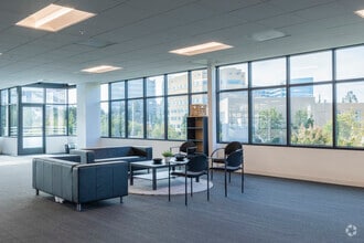 3100 Oak Rd, Walnut Creek, CA à louer Photo intérieure- Image 2 de 21