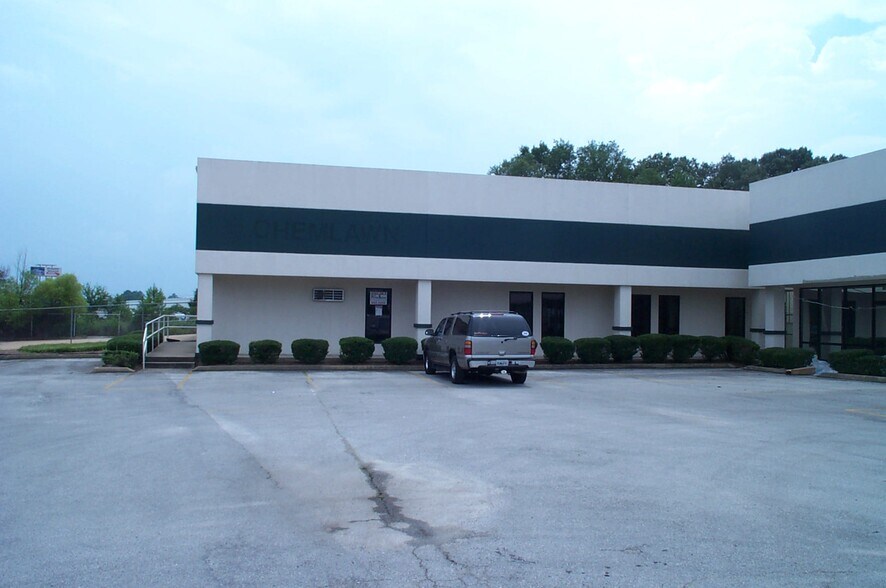 3903 Volunteer Dr, Chattanooga, TN à louer - Photo du bâtiment - Image 3 de 4